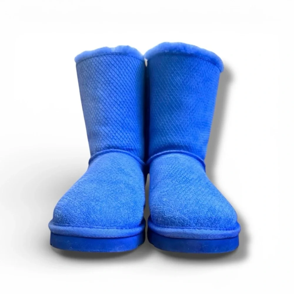 🆕💕UGG Bailey Bow Short Boots • 8